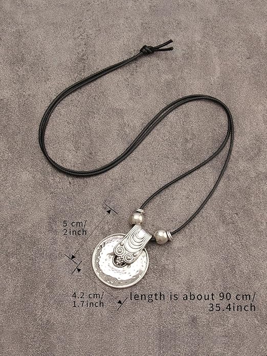 Boho Leather Necklace Women Bohemian Brown Circle Pendant Necklace Choker Long Necklaces for Women Boho Ring Large Pendant