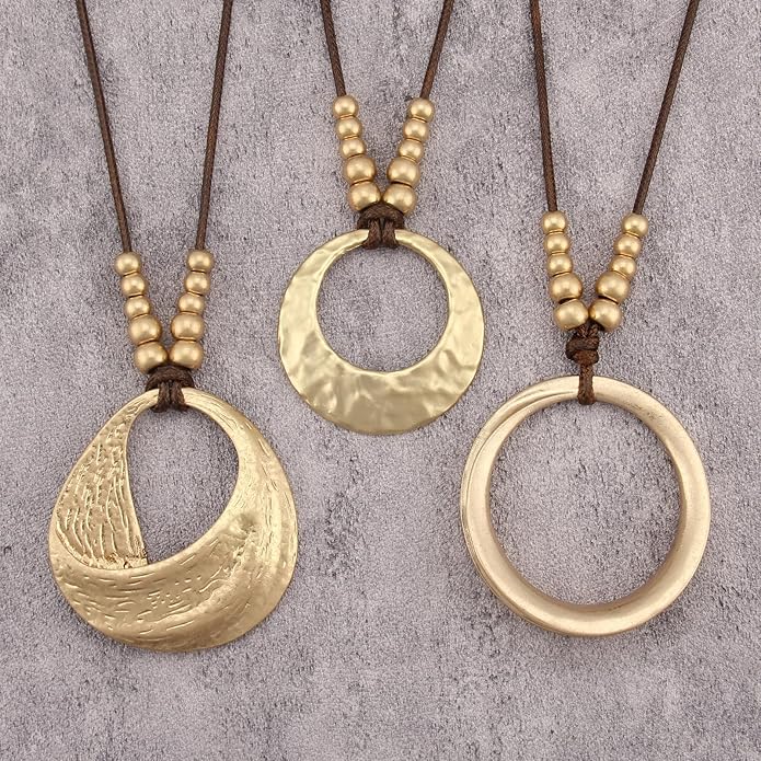 Boho Leather Necklace Women Bohemian Brown Circle Pendant Necklace Choker Long Necklaces for Women Boho Ring Large Pendant
