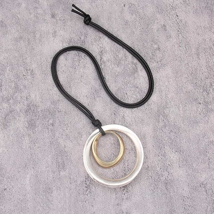 Boho Leather Necklace Women Bohemian Brown Circle Pendant Necklace Choker Long Necklaces for Women Boho Ring Large Pendant