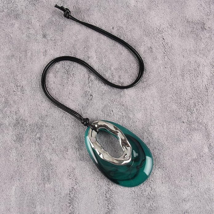 Boho Leather Necklace Women Bohemian Brown Circle Pendant Necklace Choker Long Necklaces for Women Boho Ring Large Pendant