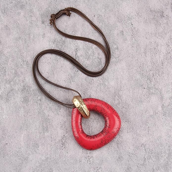 Boho Leather Necklace Women Bohemian Brown Circle Pendant Necklace Choker Long Necklaces for Women Boho Ring Large Pendant